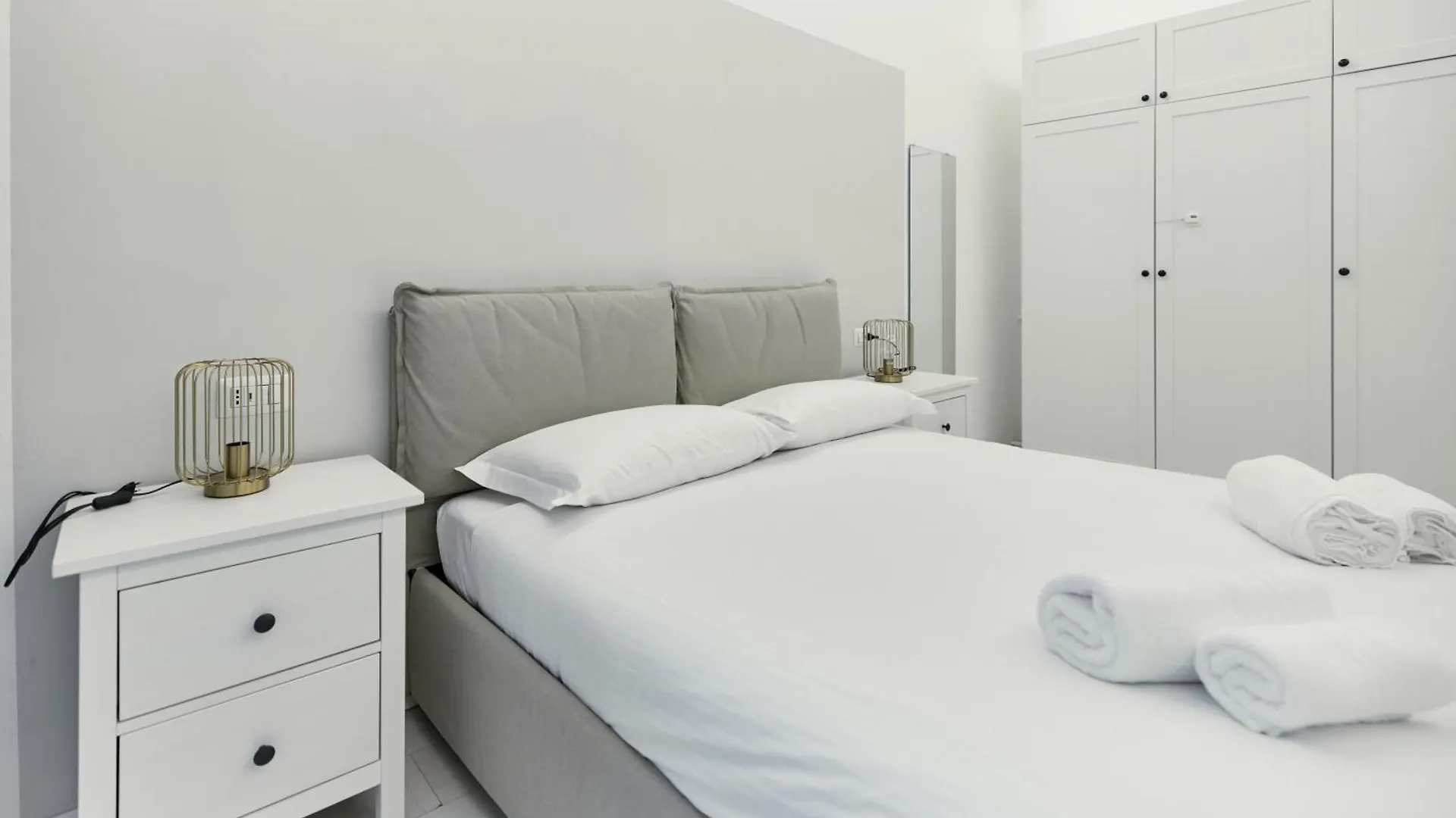 Duomo View - 2 Min From Duomo Amazing Location Apartment Milan