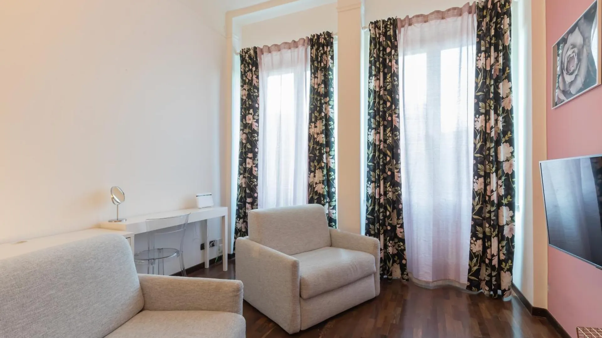 Duomo View - 2 Min From Duomo Amazing Location Apartment Milan 0*,  Italy